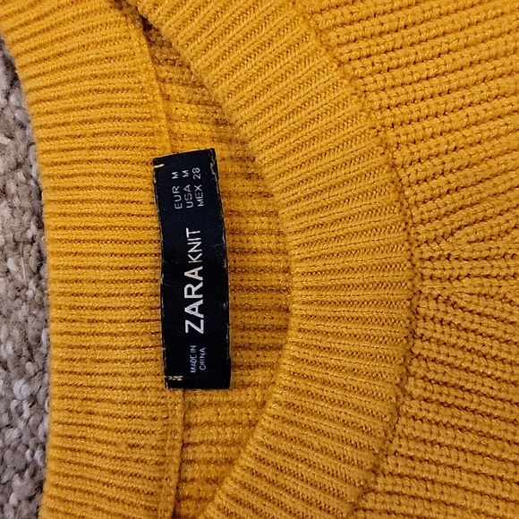 Zara sweater - Picture 2 of 2